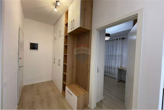 Tirane, jepet me qera apartament 2+1+BLK Kati 4, 80 m² 550 Euro (Kompleksi Kontakt)