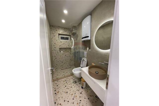 Tirane, shitet apartament Kati 1, 80 m² 160.000 Euro (Bardhok Biba)