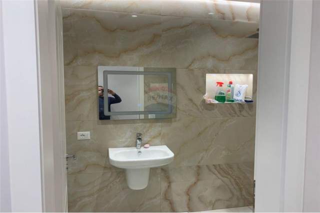 Tirane, jepet me qera apartament 2+1+BLK Kati 7, 110 m² 350 Euro (Loni Ligori)