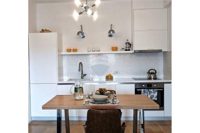 Tirane, jepet me qera apartament 1+1+BLK Kati 6, 78 m² 600 Euro (Myslym Shyri)