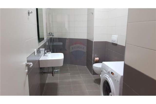 Tirane, jepet me qera apartament 2+1+BLK Kati 3, 120 m² 650 Euro (Rruga Frosina Plaku)