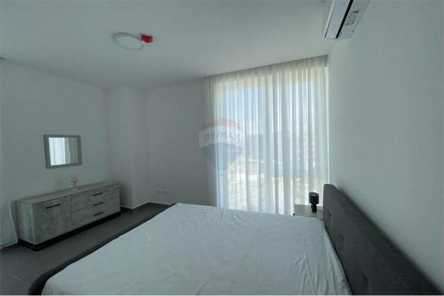 Tirane, jepet me qera apartament duplex 4+1+BLK Kati 1, 160 m² 1.600 Euro (Liqeni i Thatë)