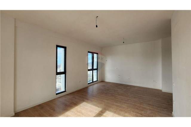 Tirane, jepet me qera apartament 2+1+BLK Kati 9, 108 m² 500 Euro (Rruga Ferit Xhajko)