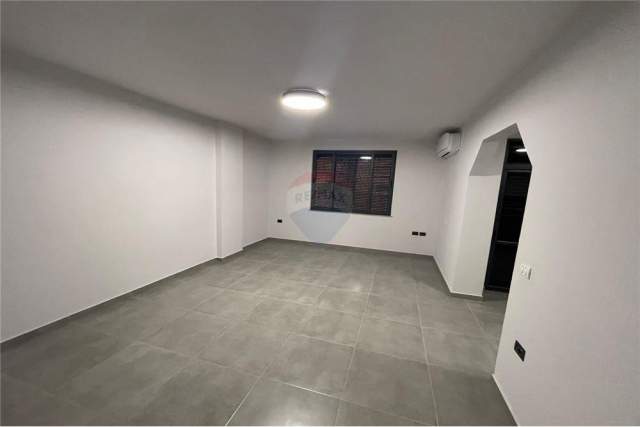 Tirane, jap me qera apartament 2+1+A+BLK Kati 2, 125 m² 700 Euro (Karl Gega)