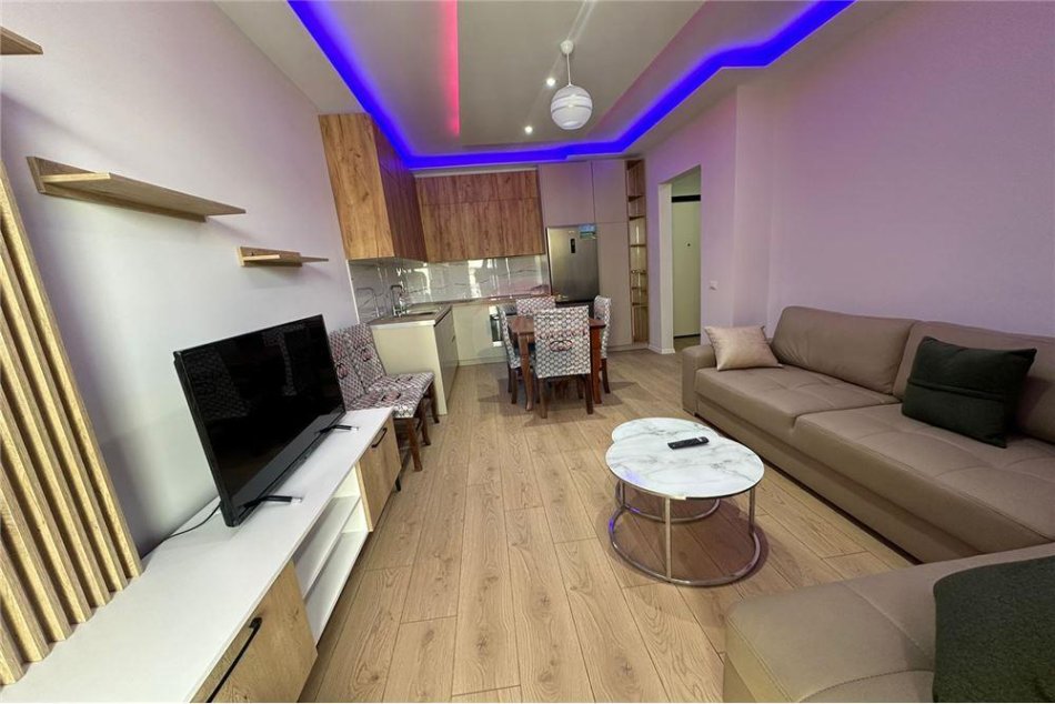 Tirane, jap me qera apartament 2+1 Kati 4, 113 m² 500 € (ASTIR)