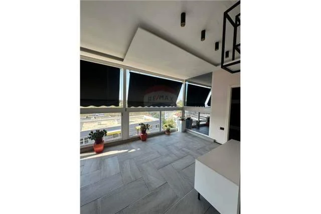 Tirane, jepet me qera apartament 2+1 Kati 4, 72 m² 500 Euro