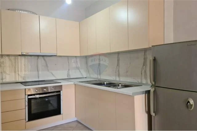 Tirane, jap me qera apartament 1+1+BLK Kati 6, 68 m² 350 Euro