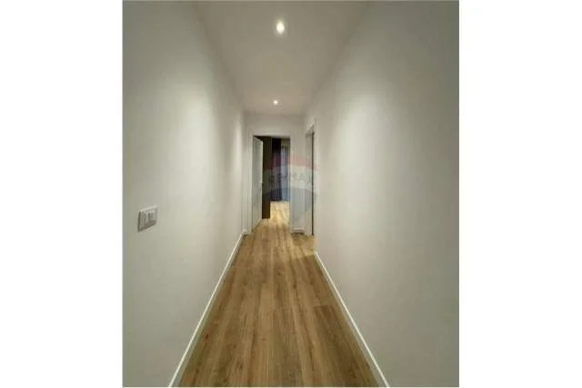 Tirane, jepet me qera apartament 2+1+BLK Kati 4, 95 m² 700 Euro (Astir)