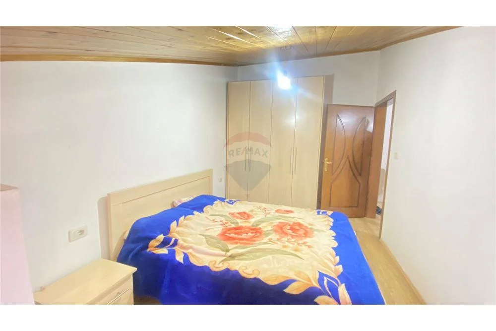 Tirane, jepet me qera apartament 1+1+BLK Kati 4, 60 m² 450 Euro (rruga elbasanit)