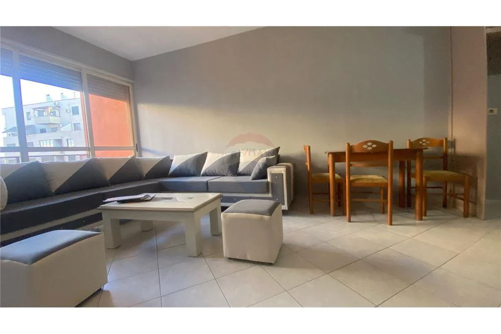 Apartament 2+1 per qira ne Yzberisht!