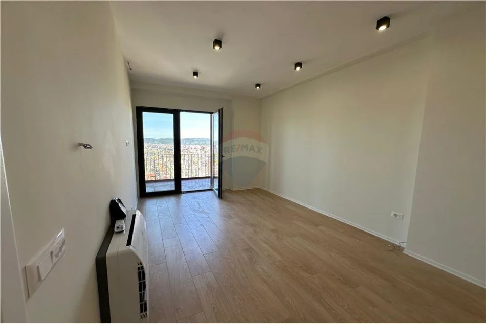 QIRA APARTAMENT 1+1 TIRANA GARDEN BUILDING!