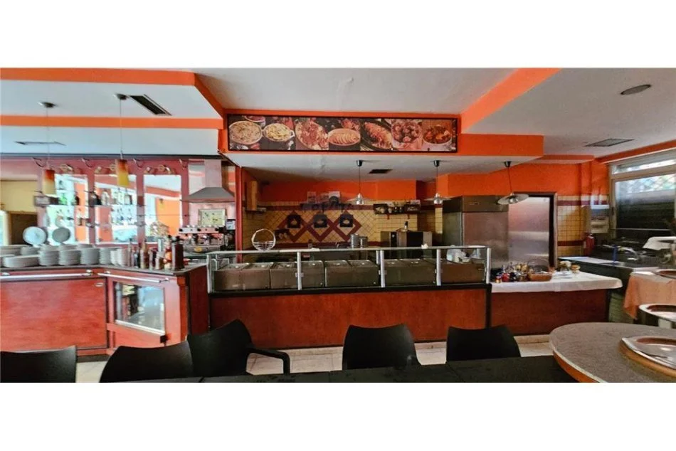 Tirane, jepet me qera lokal , Kati 0, 130 m² 300,000 € (Komuna e Parisit)