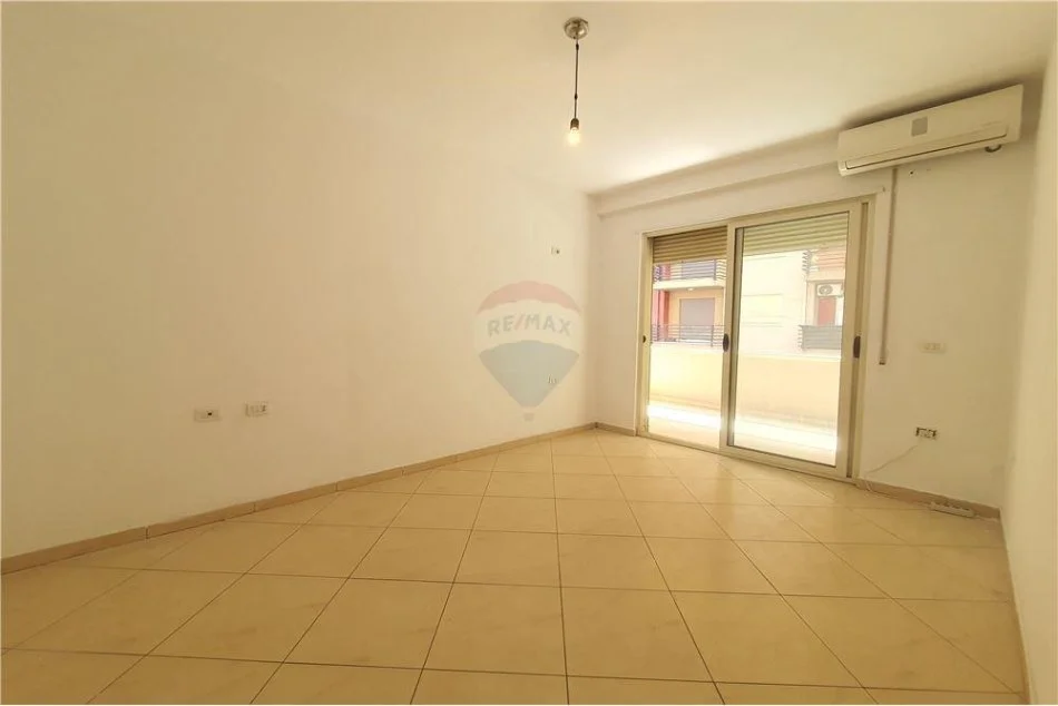 Tirane, shitet apartament 2+1 Kati 3, 105 m² 130,000 € (Astir - Rruga Aleksandri i Madh - Astir, Albania)