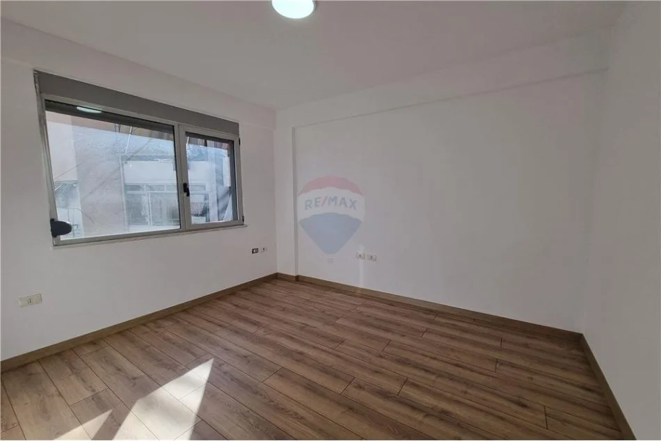 Tirane, jepet me qera apartament 2+1 Kati 7, 80 m² 165,000 € (Rruga e Dibres - Kompleksi Halili - Rruga e Dibrës - Selvia, Albania)