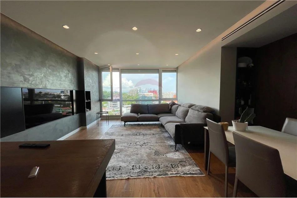 Tirane, shitet apartament 3+1 Kati 9, 137 m² 268.000 € (Vilat Gjermane)