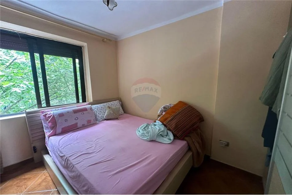 Tirane, shitet apartament 1+1 Kati 3, 65 m² 125.000 € (Rruga e Kavajes - 21 Dhjetori - 21 Dhjetori, Albania)