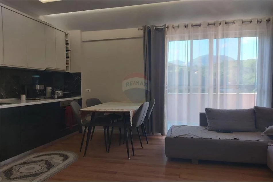 Tirane, shitet apartament 2+1 Kati 6, 115 m² 114.000 € (Fresk - Rruga e Thesarit - Fresku - Rruga e Thesarit, Albania)