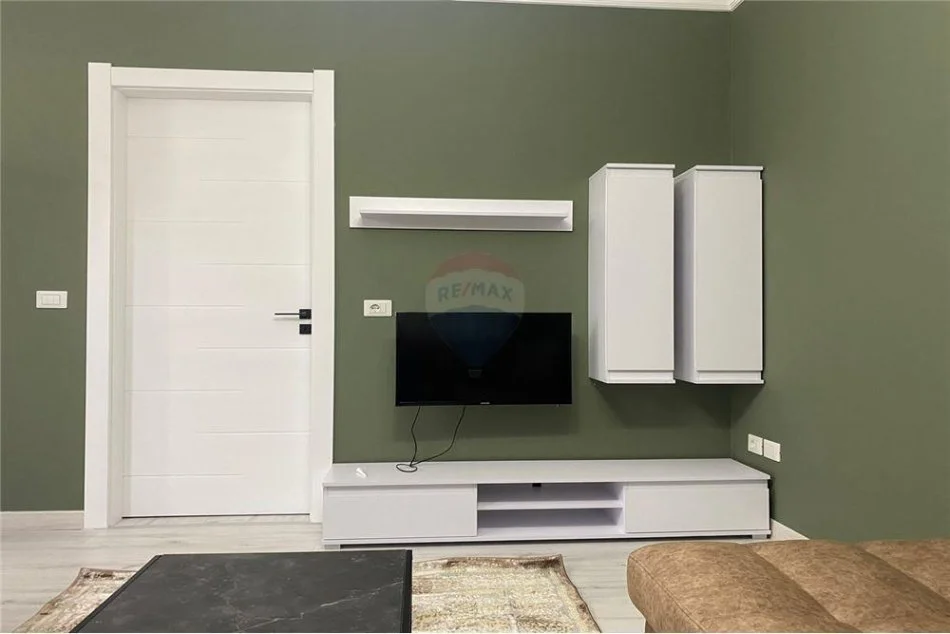 Tirane, jepet me qera apartament 1+1 Kati 6, 60 m² 450 € (Don Bosko)