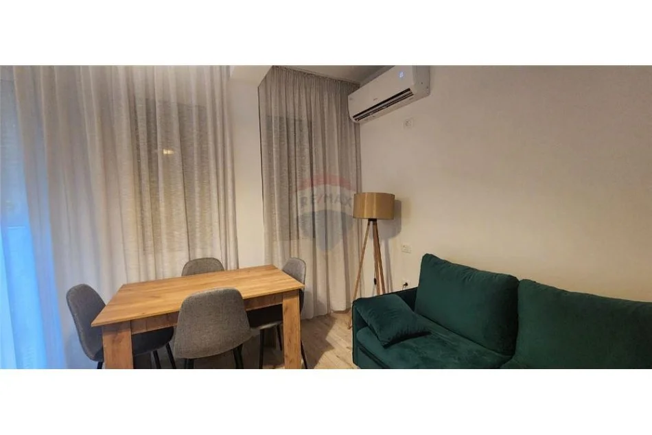 Tirane, jepet me qera apartament 2+1 Kati 1, 99 m² 550 € (Rruga Fuat Toptani)