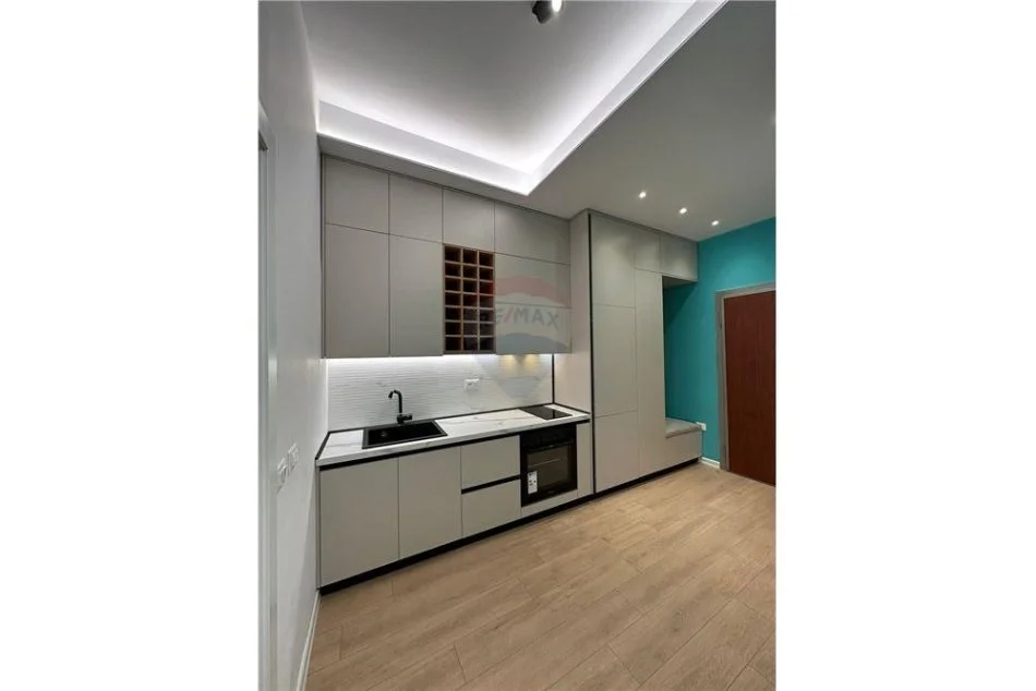 Tirane, jepet me qera apartament 1+1 Kati 1, 55 m² 600 € (Bill Klinton)