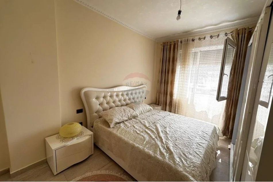 Tirane, jepet me qera apartament 2+1 , 80 m² 500 € (Rruga Selita e Vjeter - Kopshti Botanik)