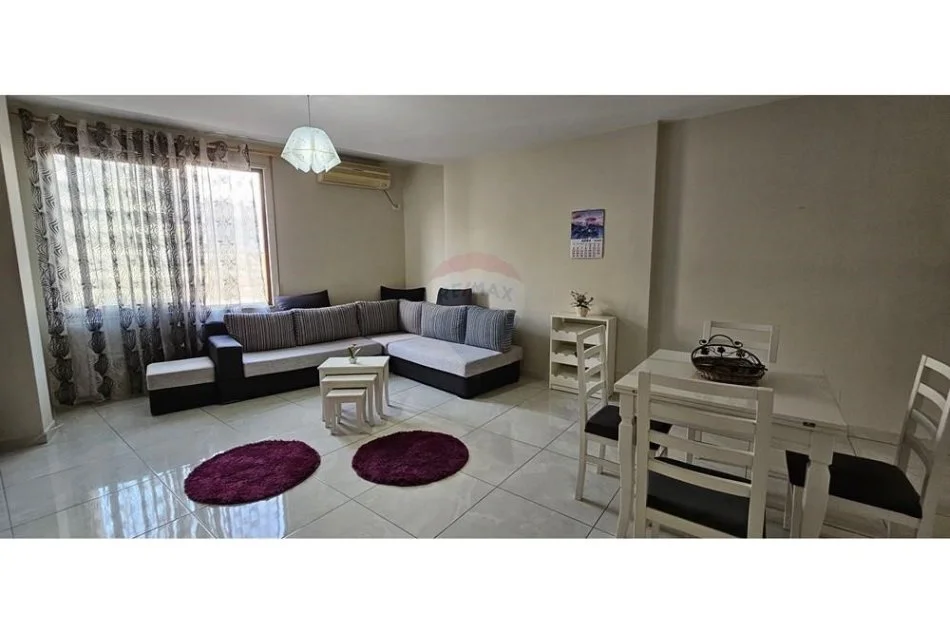 Tirane, jepet me qera apartament 1+1 Kati 3, 78 m² 550 € (Jepet apartament me qira te rruga Mine Peza)