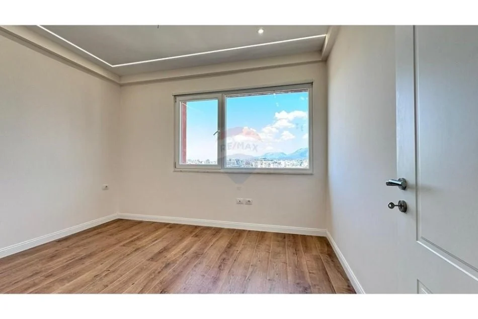 Tirane, shitet apartament 2+1 Kati 10, 93 m² 199.000 € 