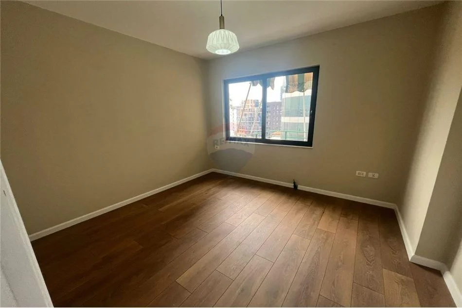 Tirane, shitet apartament 2+1 Kati 5, 90 m² 185.000 € (Rruga e Saraceve - Pazari i Ri)