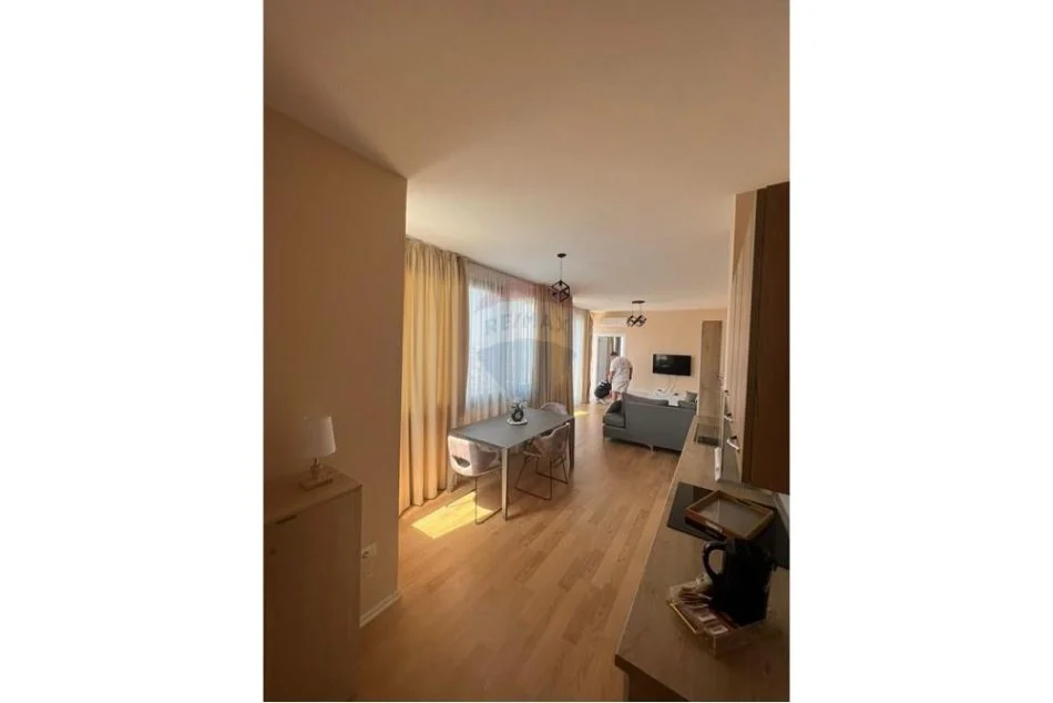 shitet apartament 1+1+Aneks+Ballkon , 70 m² 140.000 € (Komuna e Parisit - Eleonora,)