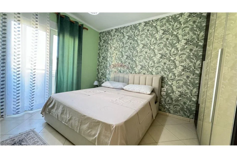 Tirane, jepet me qera 2+1+Ballkon Kati 6, 98 m² 900 € (Rruga e Elbasanit)