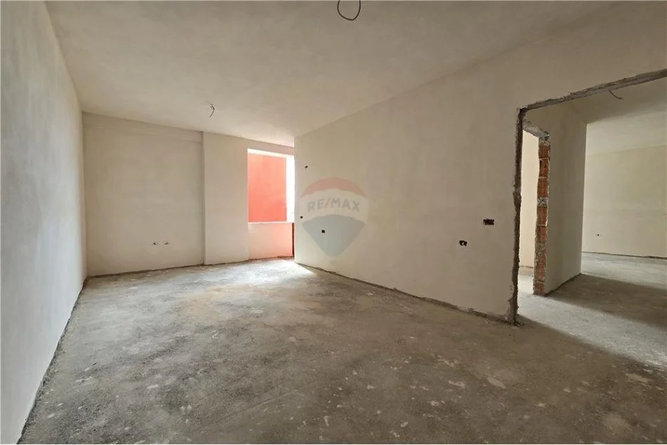 Tirane, shitet apartament 2+1 , 97 m² 174.000 € (Xhamlliku -)