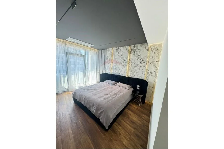 Tirane, shitet apartament 3+1 Kati 7, 161 m² 650.000 € (EKSKLUZIVE! APARTAMENT 3+1+2+PARKIM TE LAKE VIEW)