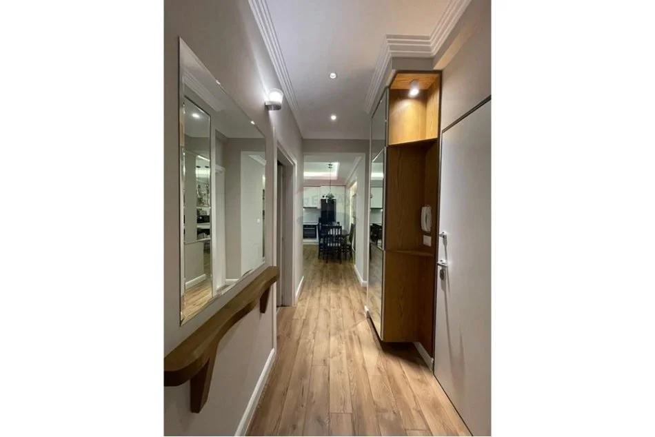 Tirane, jepet me qera apartament 2+1 Kati 2, 83 m² 700 € (Brryli - Rruga Bardhyl,)