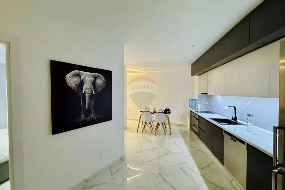 Tirane, jepet me qera apartament 1+1+Aneks+Ballkon Kati 2, 104 m² 650 € (Rezidenca Kodra e Diellit)