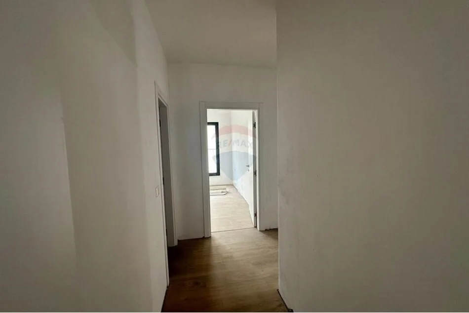 Tirane, shitet apartament 3+1 Kati 5, 149 m² 276.316 € (SHITET APARTAMENT 3+1+2 TE KODRA E DIELLIT)