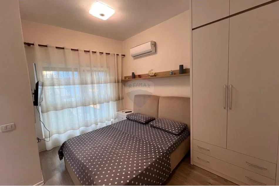 Tirane, shitet garsonier 1+1 Kati 0, 27 m² 47.000 € (Shitet Garsoniere, Ali Demi, Tiranë.)