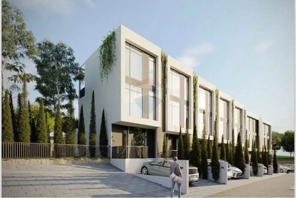 Tirane, shitet Vile 5+1+Aneks+Ballkon Kati 0, 235 m² 446.500 € (Farke)