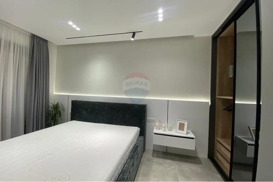 Tirane, jepet me qera apartament 1+1 Kati 4, 70 m² 550 € (APARTAMENT 1+1 - Green City)