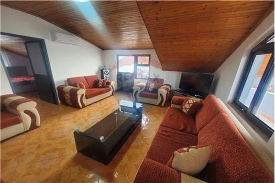 Tirane, jepet me qera apartament 2+1 Kati 3, 100 m² 400 € (Laprakë - Dogana)
