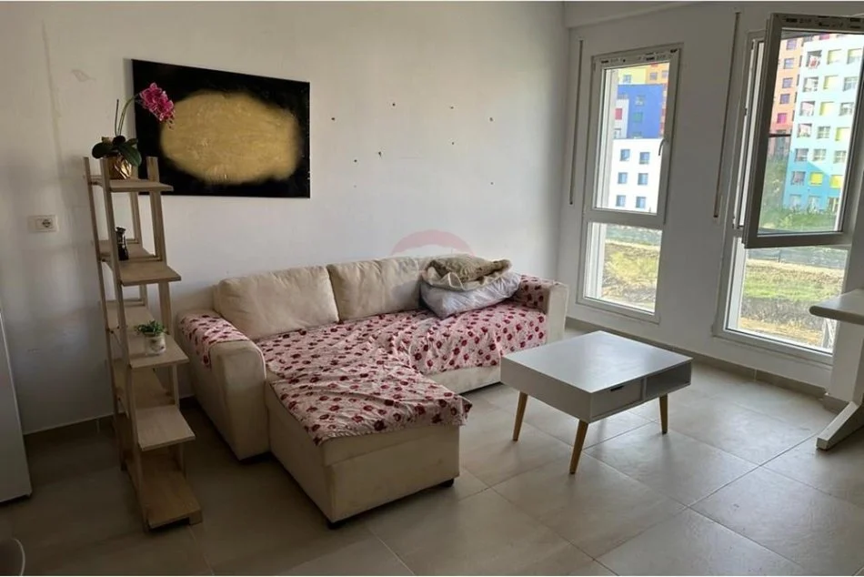 Tirane, shitet apartament 1+1+Aneks+Ballkon Kati 3, 68 m² 82.000 € (Ali Demi)