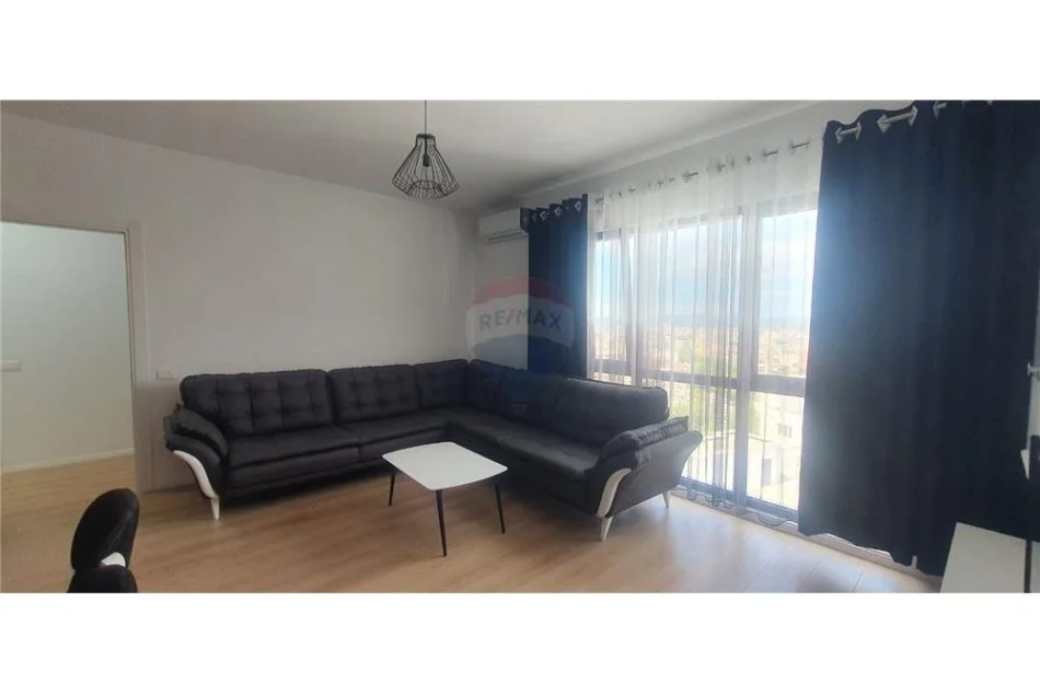 Tirane, jepet me qera apartament 1+1 Kati 9, 65 m² 550 € (Rruga e Dibrës - Farmacia 10,)