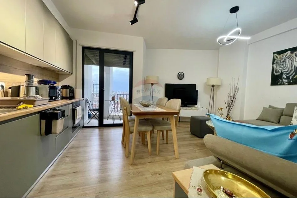 Tirane, shitet apartament 2+1 Kati 7, 92 m² 149.900 € (Ali Demi,)