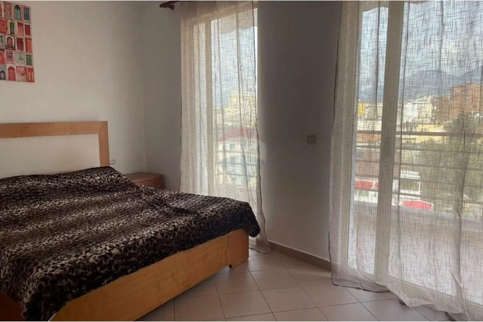 Tirane, jepet me qera apartament 1+1 Kati 6, 60 m² 600 € (Rruga e Bogdaneve,)