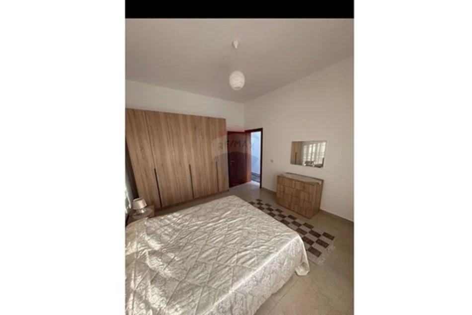 Tirane, jepet me qera apartament 1+1 Kati 2, 73 m² 350 € (Rrethinë - Kinostudio, Shqipëri)