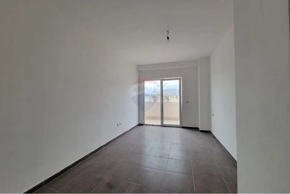 Tirane, shitet apartament 2+1 , 111 m² 156.400 € (Rruga Dritan Hoxha - Laprakë)