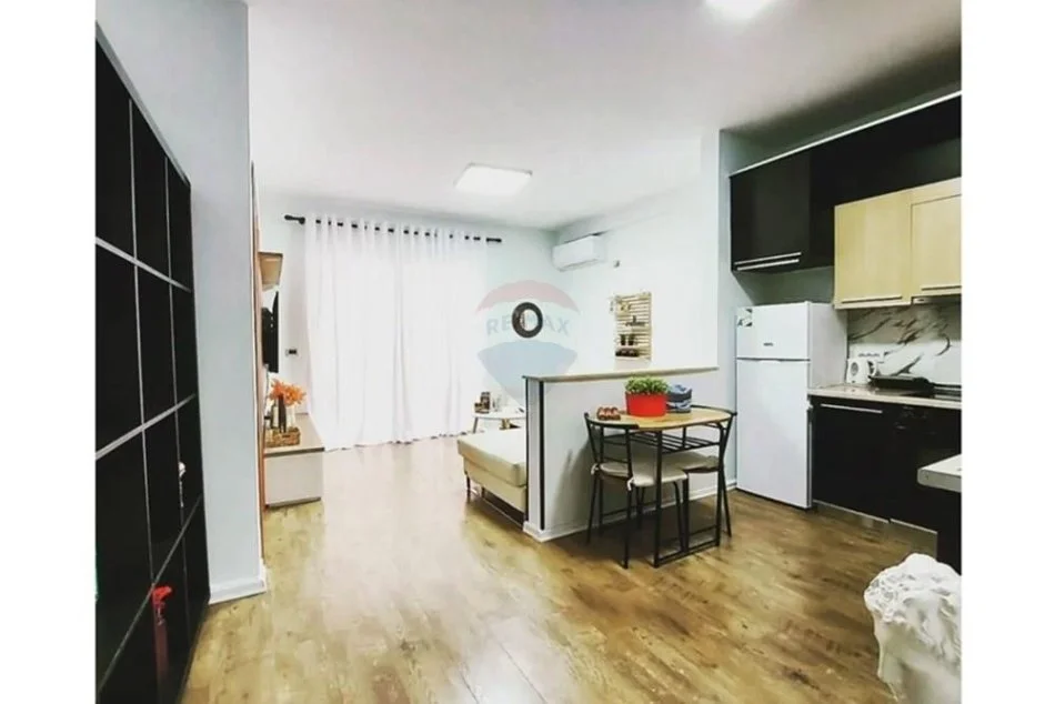Tirane, jepet me qera apartament 1+1 , 72 m² 600 € (Rruga e Dibrës - Selvia)