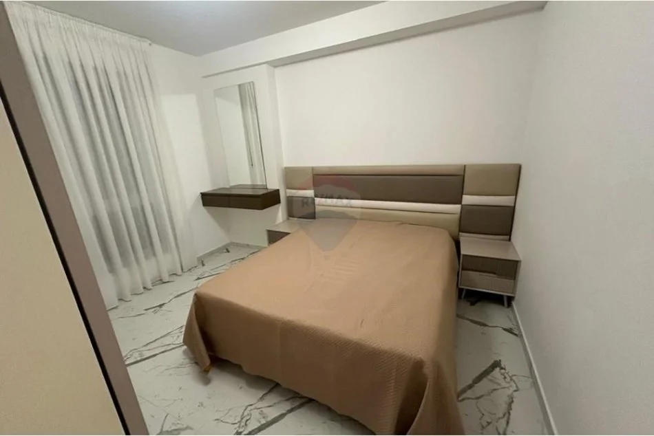 Tirane, jepet me qera apartament 2+1 Kati 6, 90 m² 750 € (Myslym Shyri)