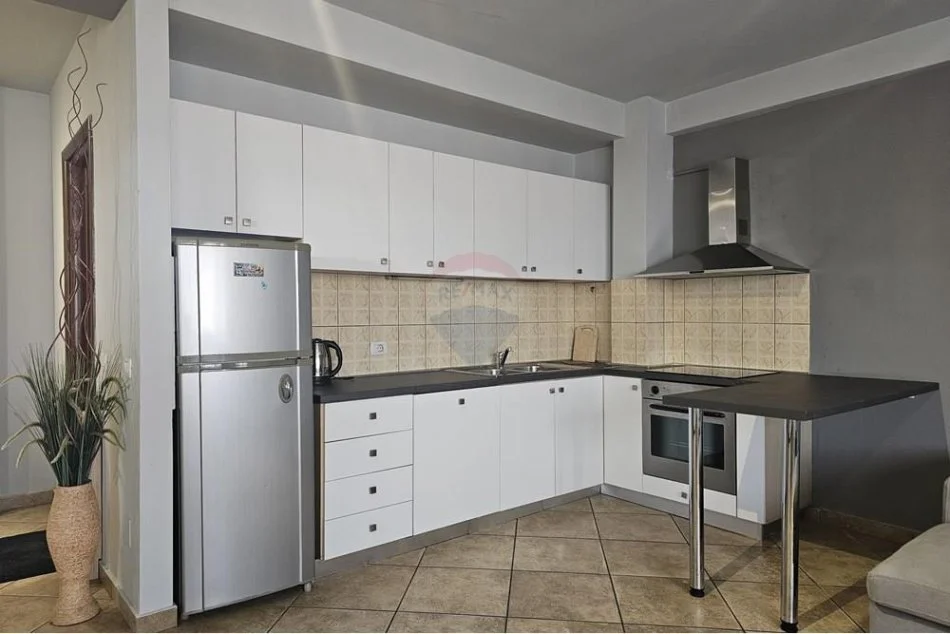 Tirane, shitet apartament 2+1+Ballkon , 114 m² 289.900 € (myslym shyri)
