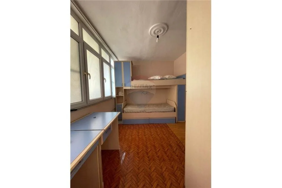 Tirane, jepet me qera 2+1 Kati 3, 93 m² 400 € (dritan hoxha - Laprakë, Shqipëri)