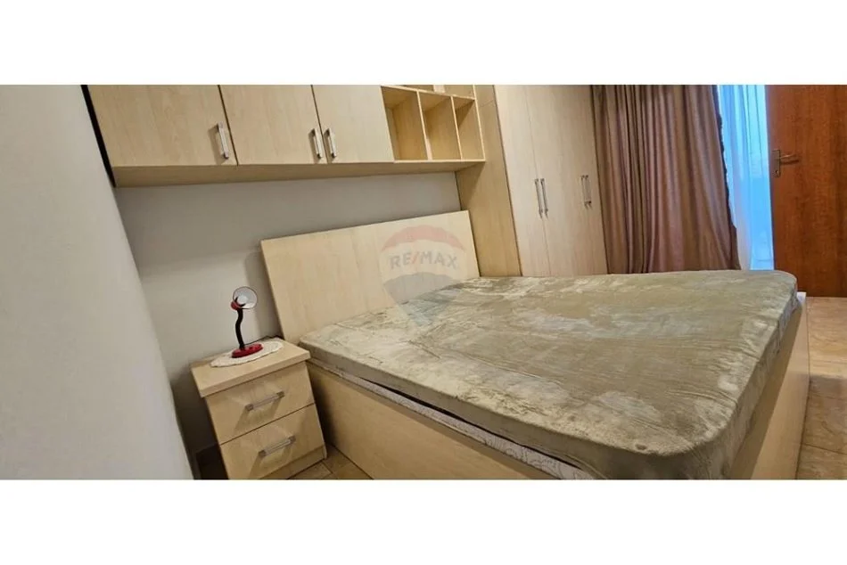 Tirane, jepet me qera apartament 1+1 Kati 8, 70 m² 600 € (myslym shyri)